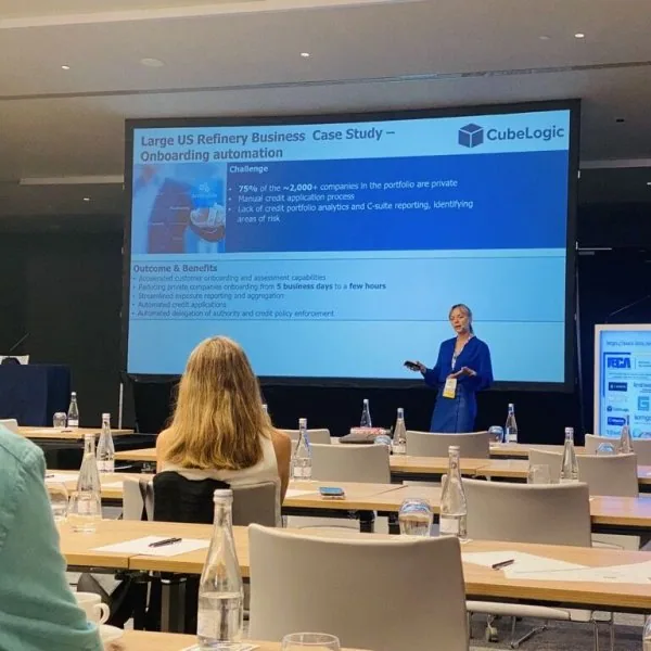 Natallia Hunik presenting on digital transformation at the IECA conference in Porto, Portugal